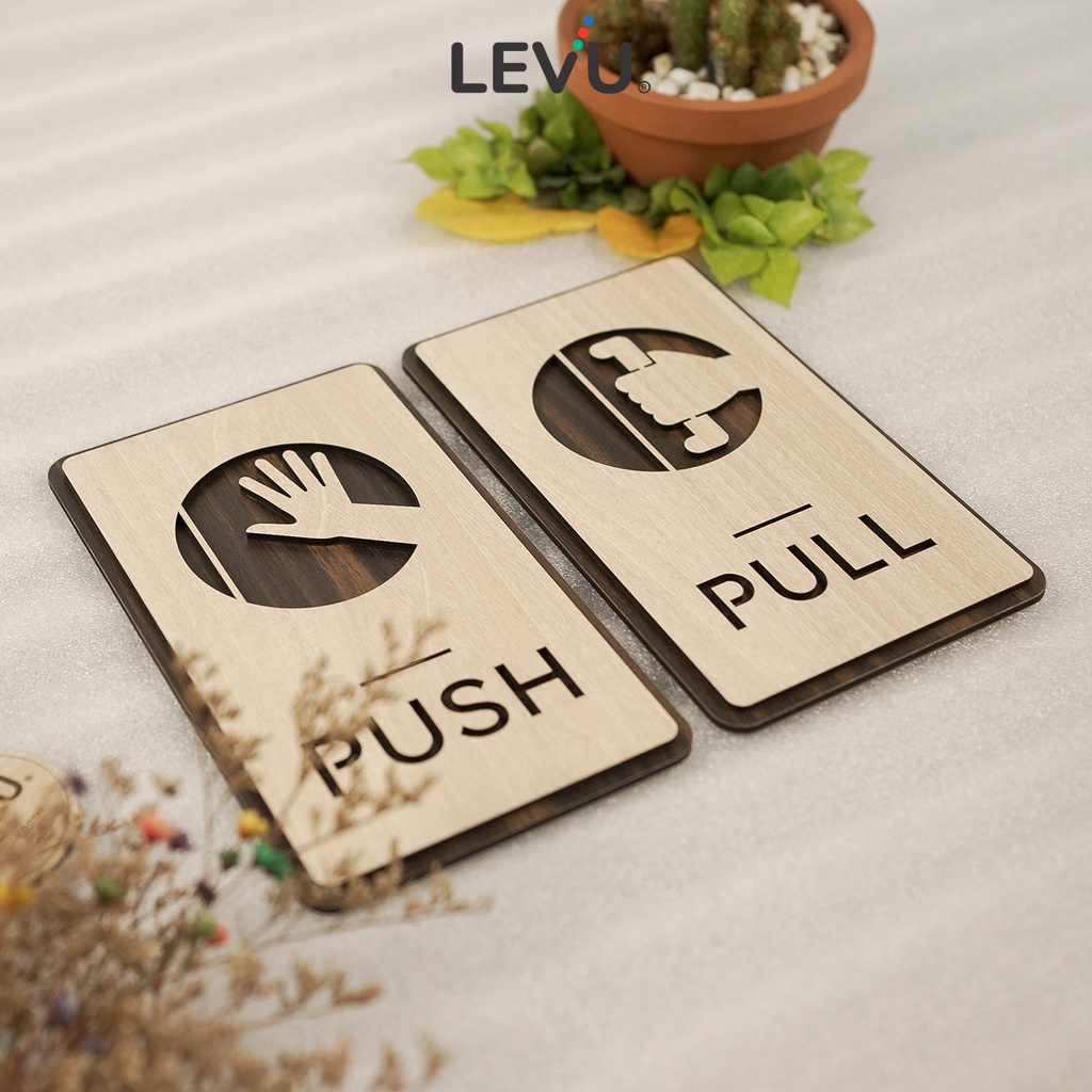 Bộ 2 bảng gỗ Pull Push dán cửa ra vào trang trí hiện đại LEVU-TP13