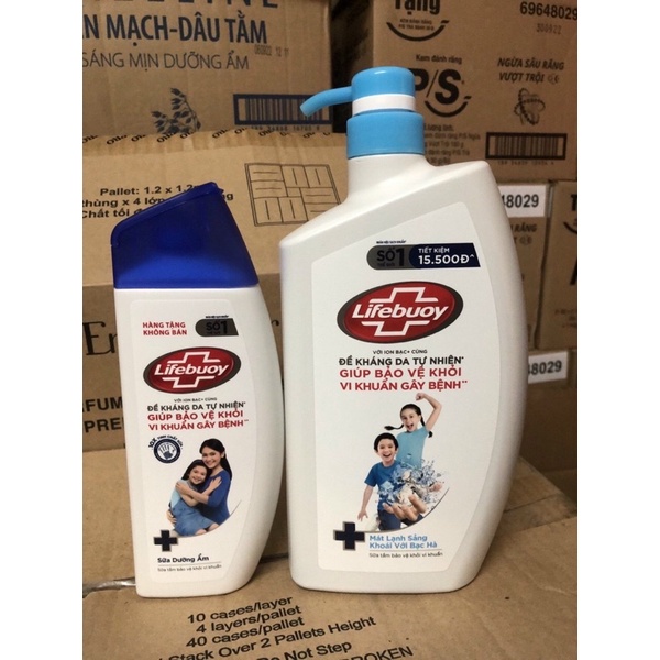 lifebuoy sữa tắm 800gr tặng kèm khăn hoặc sữa tắm tùy theo đợt công ty khuyến mãi