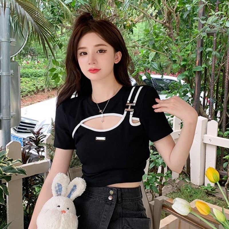 Áo Dáng Crop Top - Trang phục