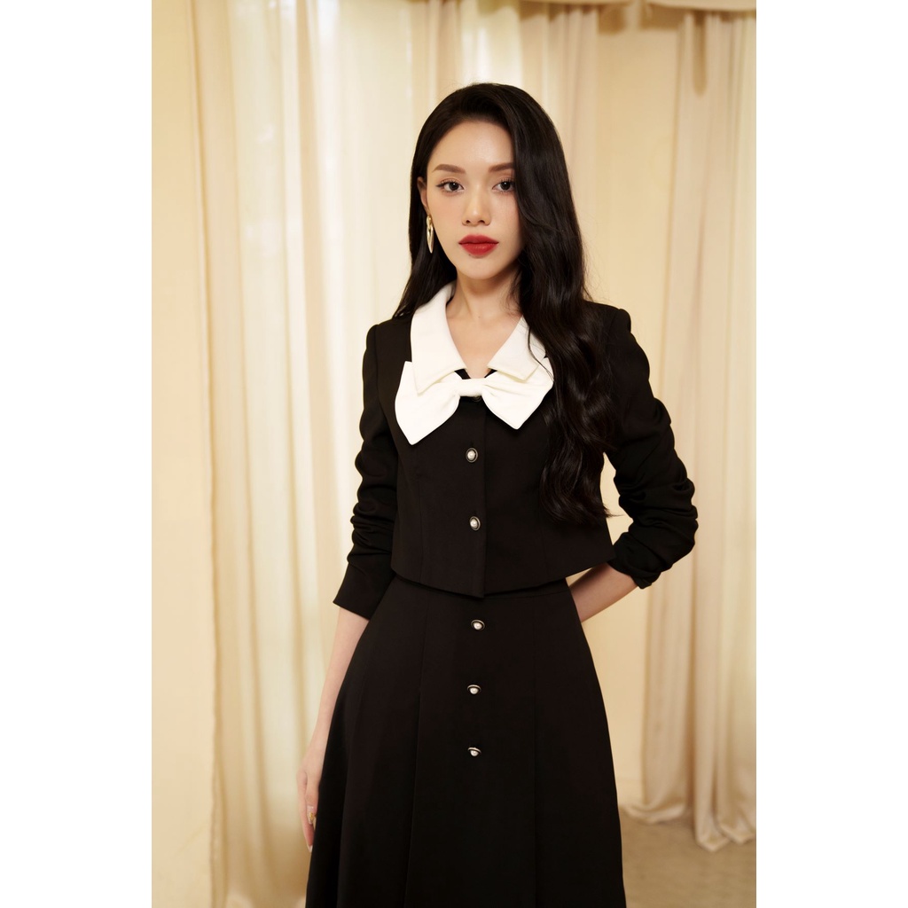 Ảnh De Leah - Áo Croptop Nơ Cổ & Chân Váy Midi Cúc Trước - Thời Trang Thiết Kế 1