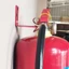 CHEESELY 4 chiếc Bình chữa cháy Giá đỡ tiện lợi Móc treo tường trong nhà
