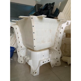 Khuôn đúc chậu vuông rộng 55 cao 62 cm