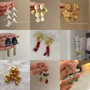 1 Đôi Bông Tai Kim Loại Lớn Hình Hoa Phong Cách Trung Quốc Cổ Điển