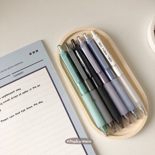 Bút bi bấm mực nước DoMi Gel Pen DM-943 ngòi 0.5mm viết êm tay