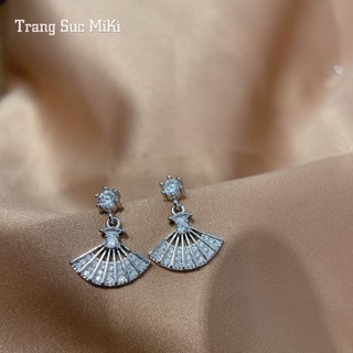 Bông tai dáng xoè quạt