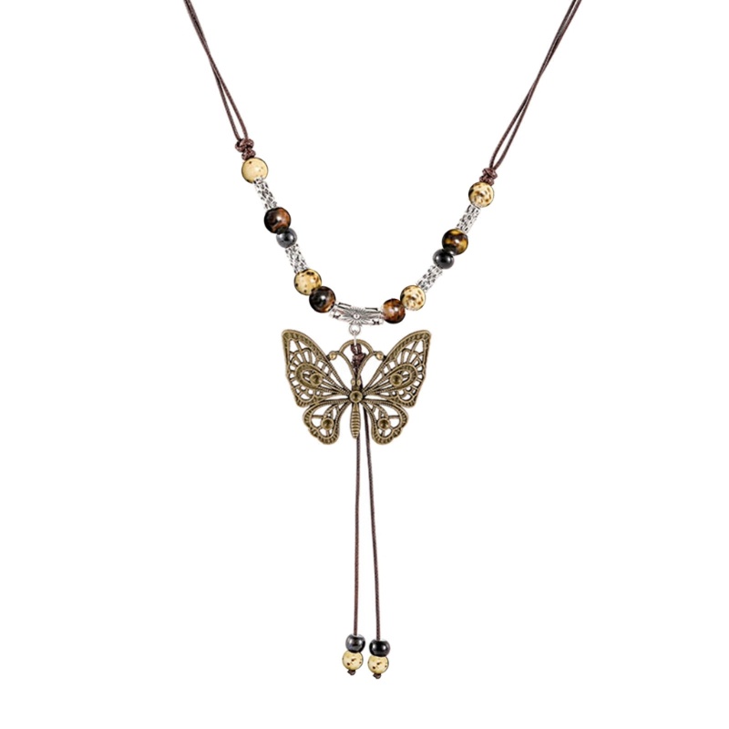 Vòng cổ bướm choker gốm sứ đính hạt - xu hướng thời trang cho nữ