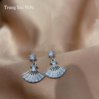 Bông tai dáng xoè quạt