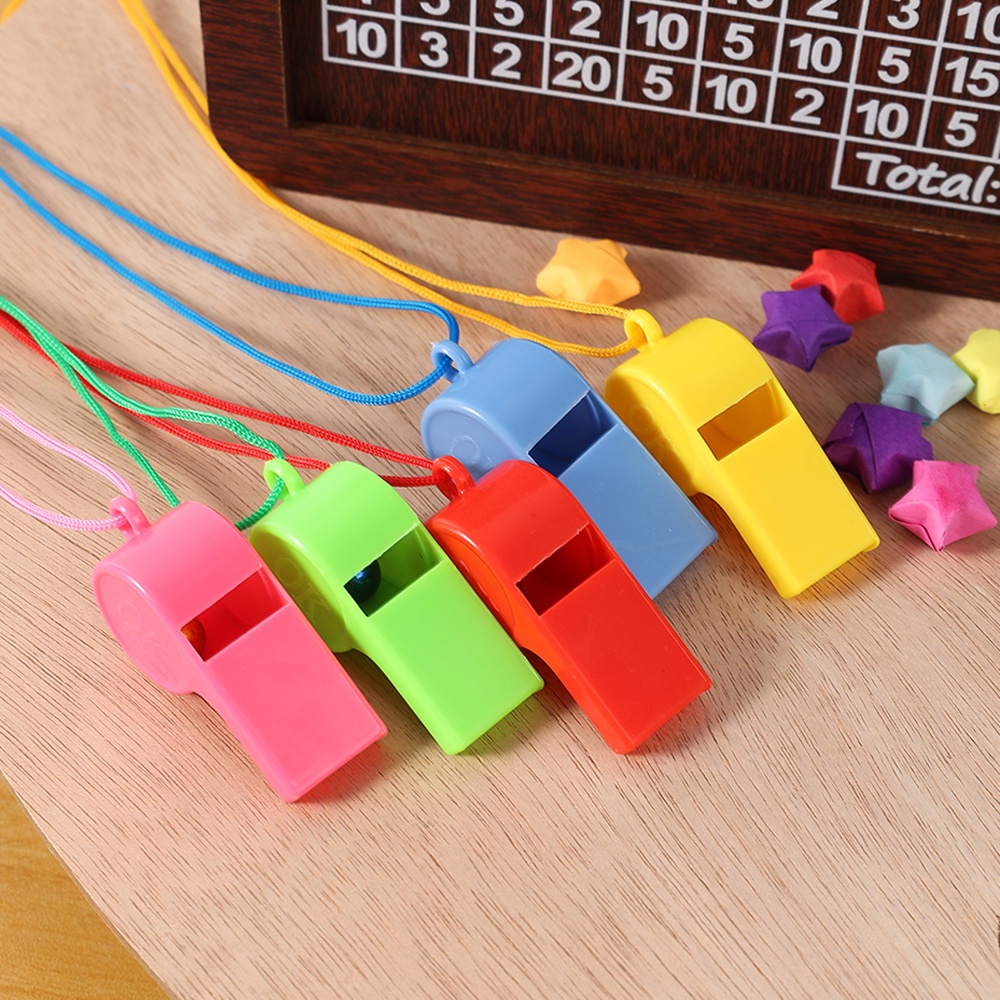 1 Còi Thổi Thể Thao Bằng Nhựa Có Dây Đeo Nhiều Màu Sắc Rực Rỡ Cho Bé