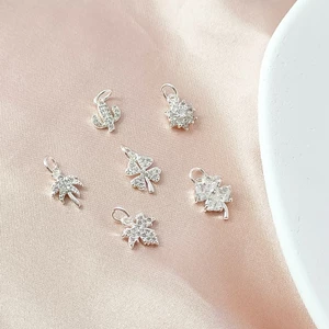 Mặt dây chuyền Cỏ ba lá Xương rồng Lá phong Hướng dương