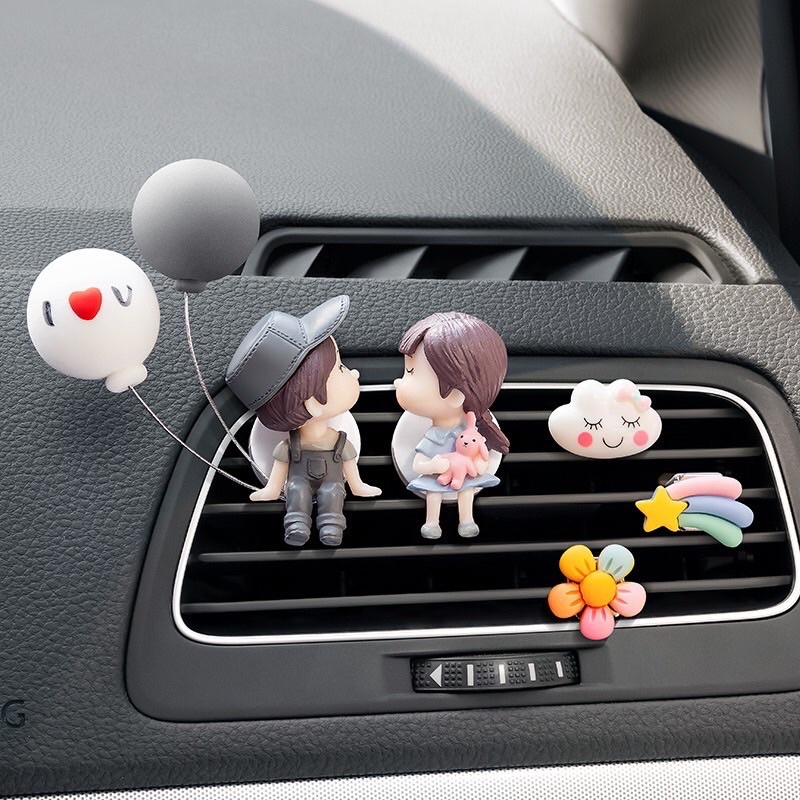 Ô tô Air Vent Doll Trang trí hạt nước hoa Phụ kiện nội thất Sẵn sàng giao hàng tại Thái Lan Giao hàng nhanh