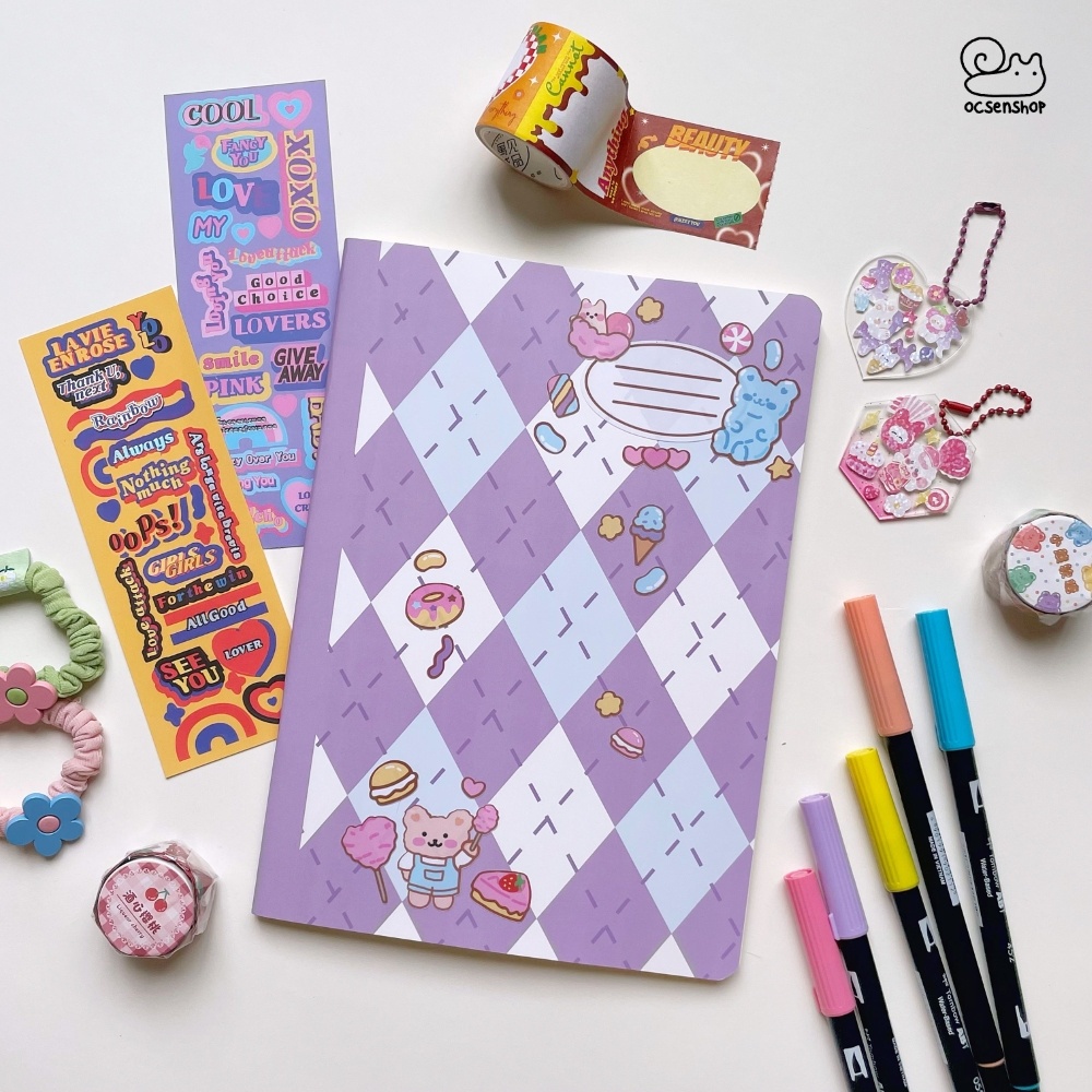 Vở B5 Ốc Sên bìa Caro kèm sticker