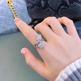 Nhẫn nữ thiết kế lá bạc sang trọng, phù hợp với phong cách thời trang tinh tế