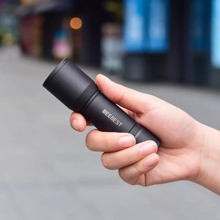 Đèn pin BEEBEST Di động 130m Nhẹ AAA EDC Chống nước SOS Di động Đèn pin điện Mini