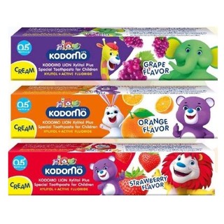 Set 2 Kem đánh răng trẻ em kodomo Thái Lan hương vị trái cây cho bé trên 6 tháng tuổi