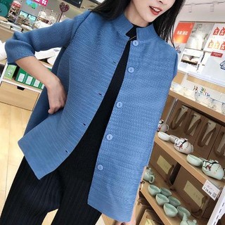 Áo Khoác  Miyake Xuân Thu 2023, Thiết Kế Xếp Ly Rời, Ôm Just Fit