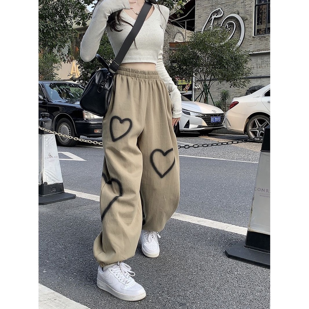 Milyfashion Quần ống rộng in họa tiết trái tim, phong cách ngọt ngào năng động, quần thể thao nữ màu trắng