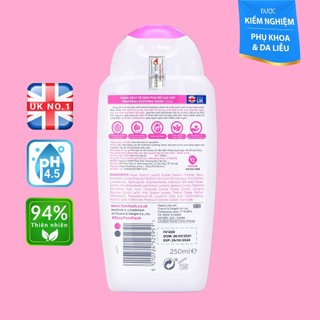 Dung dịch vệ sinh phụ nữ dịu nhẹ Femfresh Soothing Wash dưỡng ẩm, bổ sung lợi khuẩn 250ml