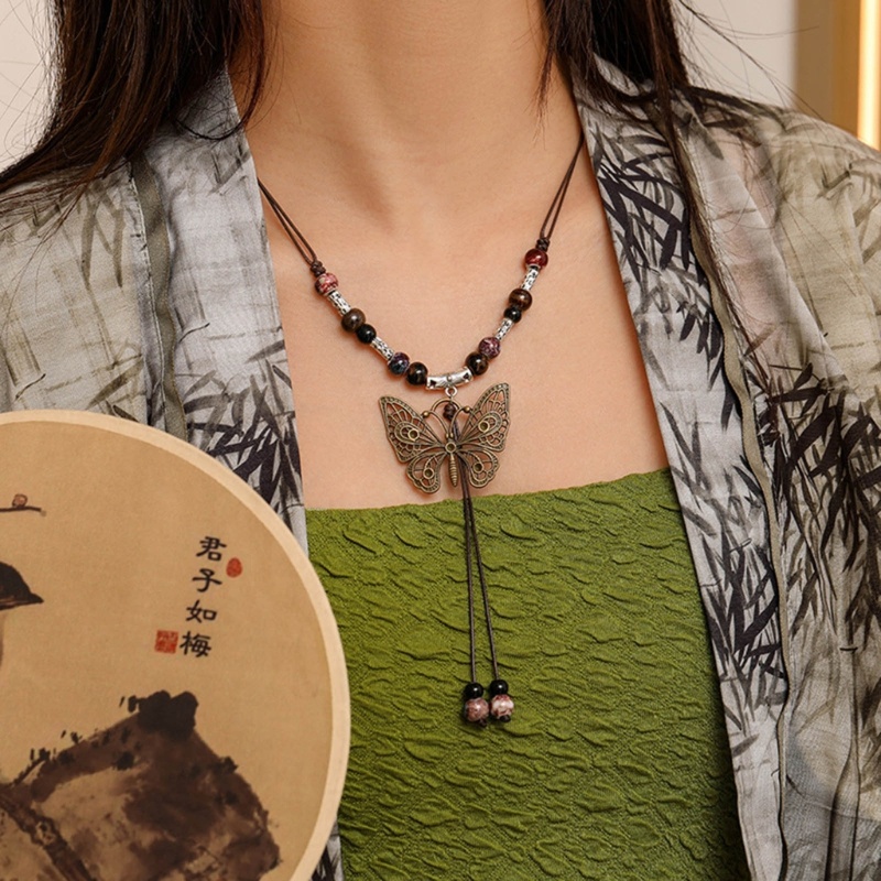 Vòng cổ Hạt Sứ Mặt Hình Bướm Vintage Cho Cặp Đôi