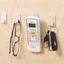 Vỉ 2 móc treo điều khiển, remote máy lạnh dán tường siêu chắc đa năng tiện lợi