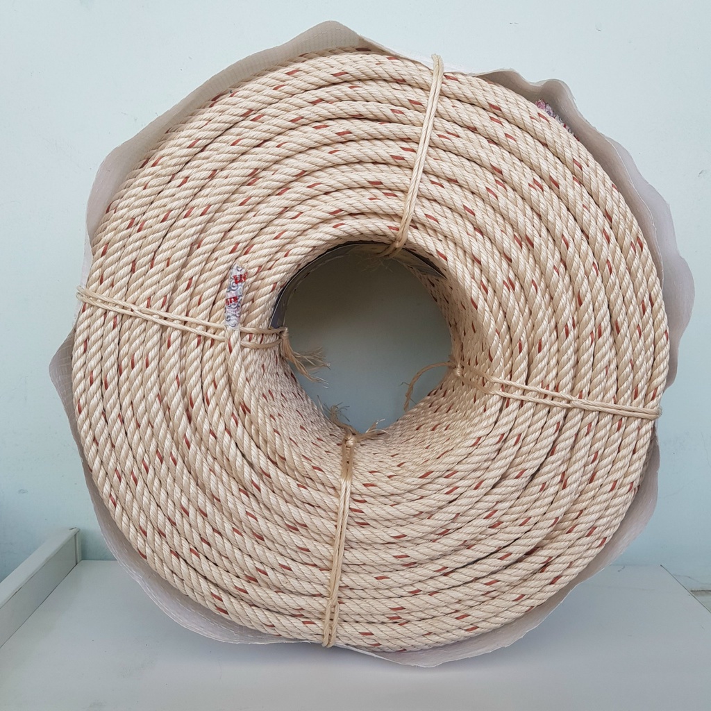 1kg dây thừng pp chịu lực tốt size 6mm. dùng kéo mái che, căng bạt, dây kéo máy tời xây dựng