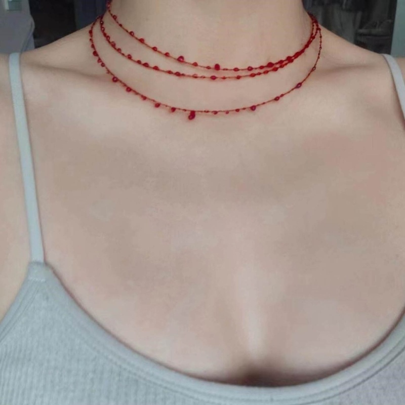 KIKIN Halloween Đảng Máu Chokers Vòng Cổ Điều Chỉnh得去除重复关键词后的内容有些许信息丢失，我将优化并保留所有相关信息：<optimized>KIKIN Halloween Đảng Máu Chokers Vòng Cổ Điều Chỉnh nhỏ Giọt Máu Xương Đòn Dây Chuyền Dainty Trang Sức Cho Women