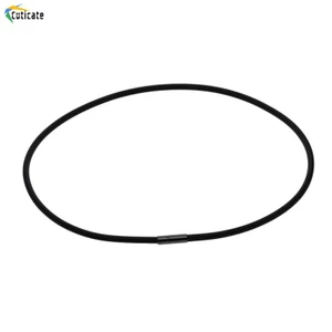 Dây vòng cổ CUTICATE 45cm bằng cao su màu đen có khóa cài bằng đồng