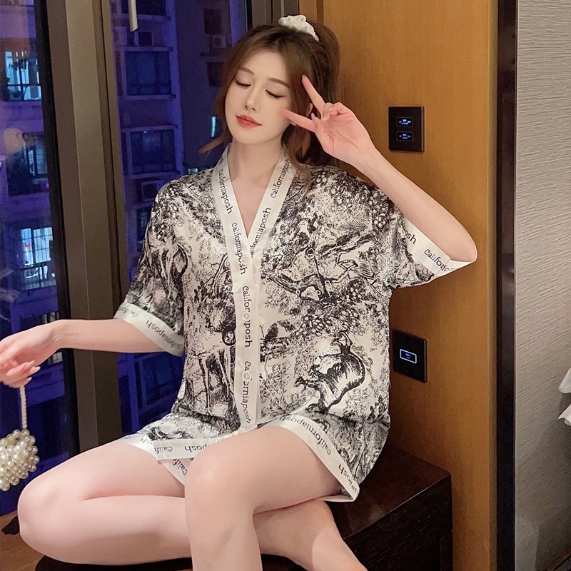 Bộ đồ ngủ tay ngắn chất lụa lạnh họa tiết hoạt hình thời trang mùa hè cho nữ lff0731