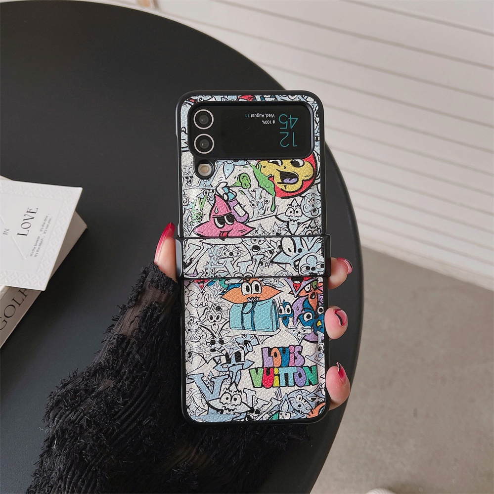 Ốp Điện Thoại Họa Tiết Graffiti Sang Trọng Cho Samsung Galaxy Z Flip 7 7FE 6 5 4 3 Phong Cách Xu Hướng Vỏ Chống Sốc Cho Z Flip7 Thiết Kế Độc Đáo Bao Gồm Tất Cả Ốp Lưng ShookProof