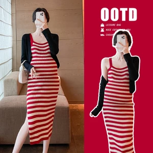Set Áo Thun Dài Tay Sọc Ngang + Đầm Yếm Cộc Tay Thời Trang Cho Mẹ Bầu
