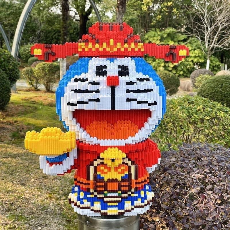 Xả lỗ] [TẶNG BÚA 🔨 ] LEGO DOREMON THẦN TÀI SIZE 40CM/ LEGO ...