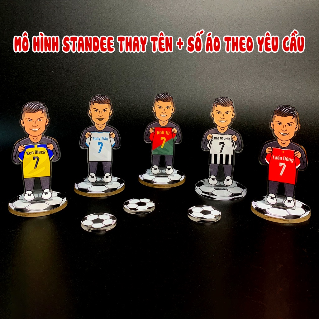 Mô hình standee in hình cầu thủ Cristiano Ronaldo CR7 cầm áo bóng đá in tên và số áo theo yêu cầu khách hàng