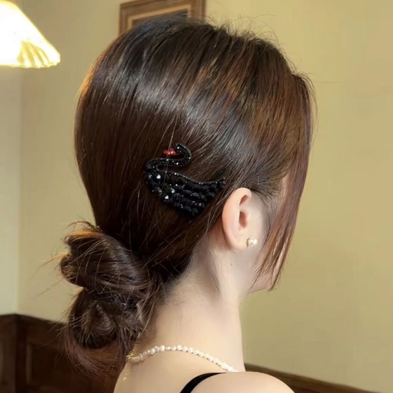 [Yunyuan] Kẹp Tóc Mái Bướm Đính Đá Cao Cấp Thời Trang Mới 2023 Dành Cho Bạn Nữ