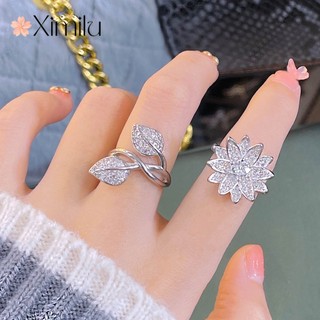 Nhẫn nữ thiết kế lá bạc sang trọng, phù hợp với phong cách thời trang tinh tế