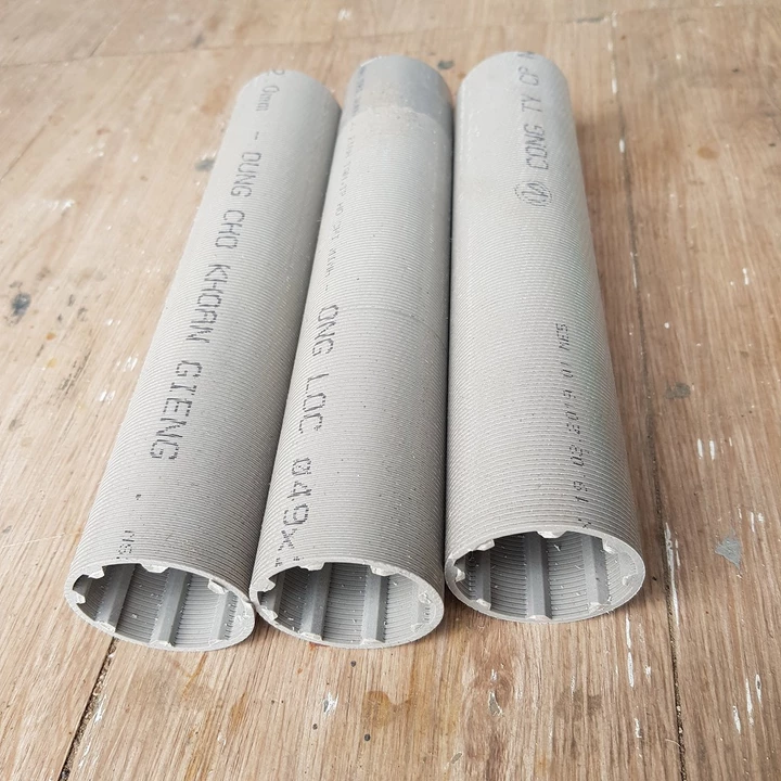 Ống lược nước fi 49 - 42 dùng để lược vật liệu lọc trong hệ thống xử lý nước phèn 1M