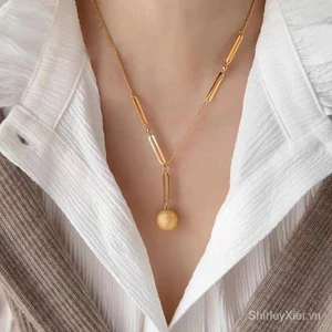 Phiên bản nâng cấp Vòng cổ Thép Titan mờ Mặt dây chuyền bóng Phong cách Cao cấp sang trọng nhỏ Chuỗi len Lưới đỏ thời trang phụ kiện phụ nữ