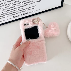 3D Dễ Thương Mặt Dây Chuyền Tình Yêu Sang Trọng Ốp Lưng Điện Thoại Samsung Z Flip 3 4 5 6 7 7FE Ấm Áp Mùa Đông Lông Tơ Cho Galaxy Z Flip6 Vỏ Điện Thoại Di Động Bảo Vệ