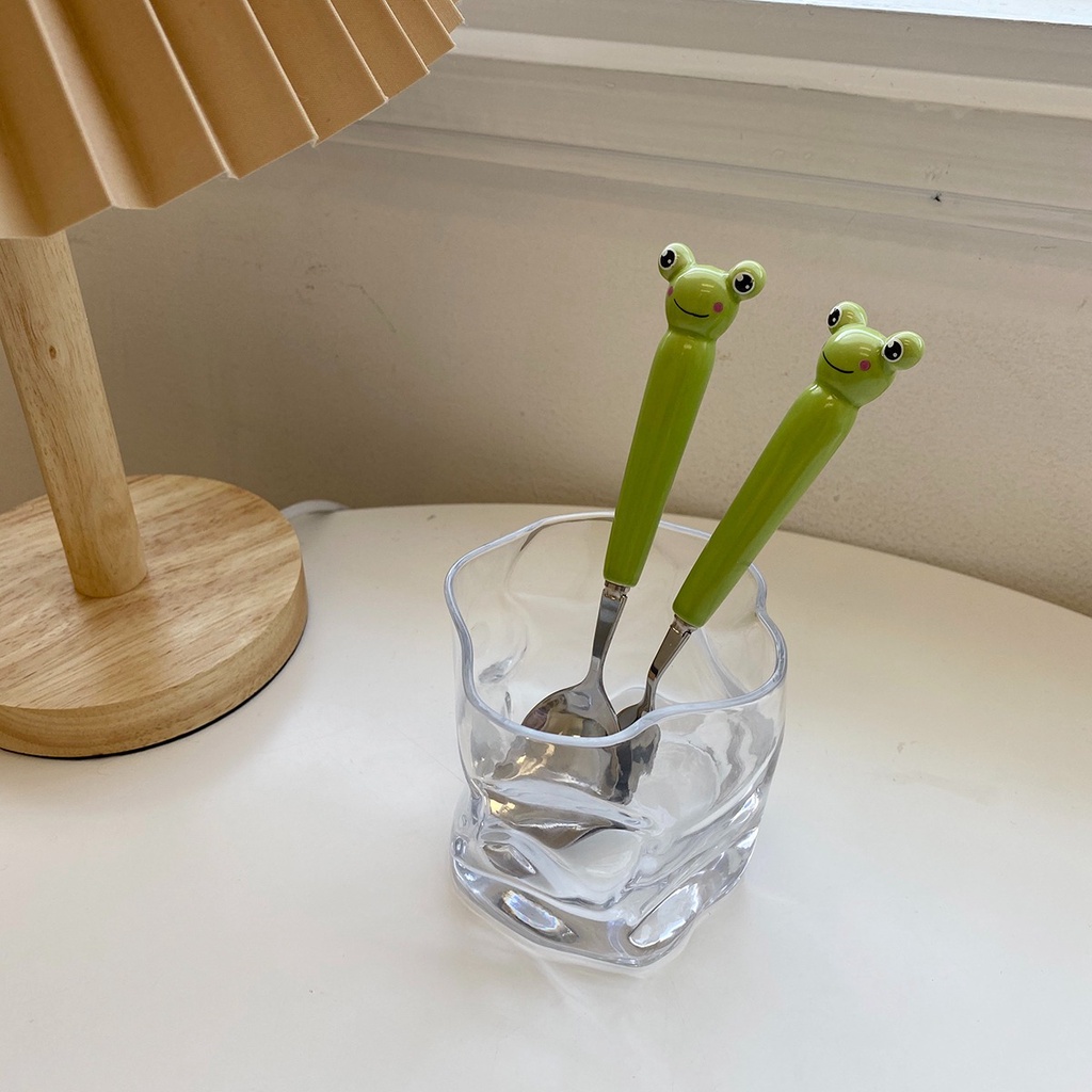 Bộ Muỗng Đũa Nĩa Bằng Sứ Inox Tạo Hình Ếch Con Cute - Bộ Đồ Ăn Trẻ Em Dễ Thương (Có Hộp Đựng)