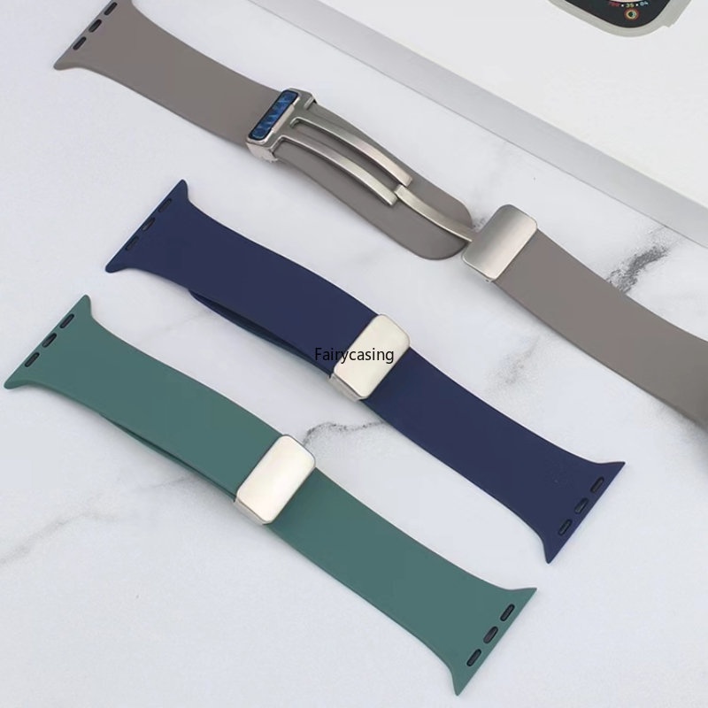 Dây Đeo Silicon Khóa Nam Châm Màu Bạc Mới Cho iWatch Ultra 8 7 6 5 4 3 SE 2 1 49mm 45mm 41mm 44mm 40mm 42mm 38mm