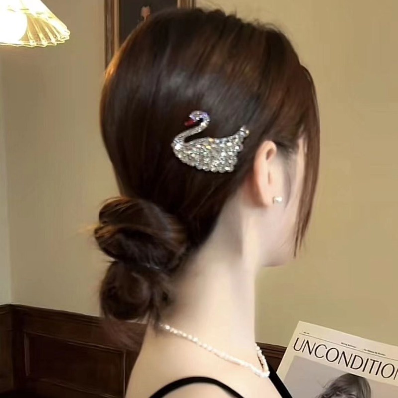 [Yunyuan] Kẹp Tóc Mái Bướm Đính Đá Cao Cấp Thời Trang Mới 2023 Dành Cho Bạn Nữ