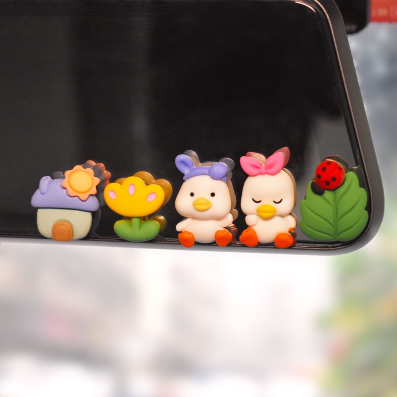 Dễ thương vui nhộn đồ trang trí xe thỏ búp bê hoạt hình dễ thương phụ kiện xe ô tô điều khiển trung tâm màn hình dán miễn phí nhãn dán trang trí