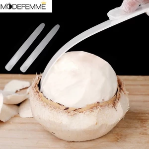 Dụng Cụ Tách Vỏ Dừa Mềm Mại Tiện Dụng Cho Nhà Bếp