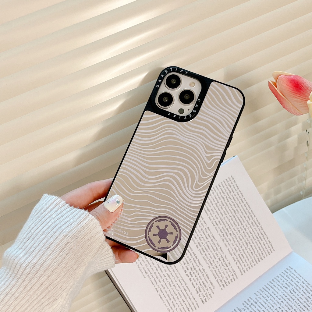 Gương Mandalorian Beskar Steel Star Wars Naboo N-1 Starfighter Space Ship Sci-Fi Joint Designed Sketch Case Case Case Case Case Tương thích cho iPhone 16 Pro Max Plus 15 / 14 / 13 / 12 / 11 / XR