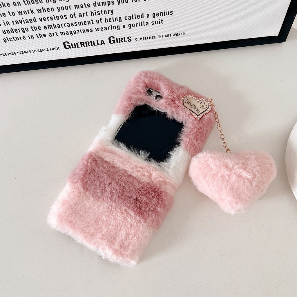 3D Dễ Thương Mặt Dây Chuyền Tình Yêu Sang Trọng Ốp Lưng Điện Thoại Samsung Z Flip 3 4 5 6 7 7FE Ấm Áp Mùa Đông Lông Tơ Cho Galaxy Z Flip6 Vỏ Điện Thoại Di Động Bảo Vệ