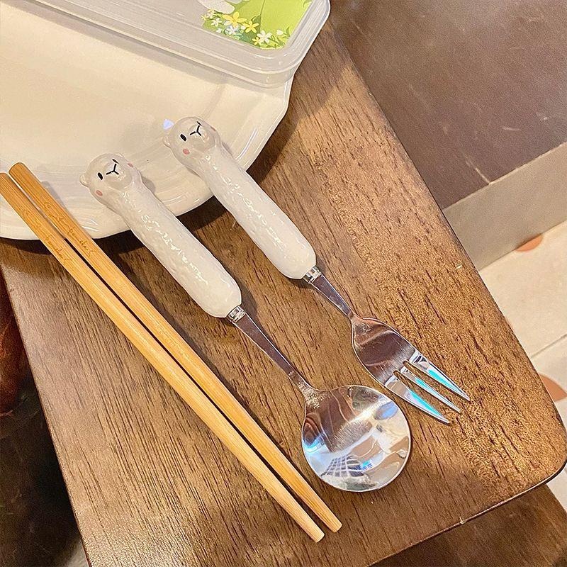 Bộ Muỗng Đũa Nĩa Inox Hình Alpaca Cute Có Hộp – Đồ Ăn Cá Nhân Mang Đi