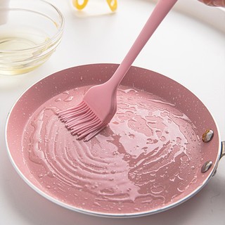 Bộ dụng cụ làm bánh 3 món silicon gồm chổi cọ quét dầu ăn, spatula trộn bột, phới dẹt silicone đánh trứng kem chịu nhiệt