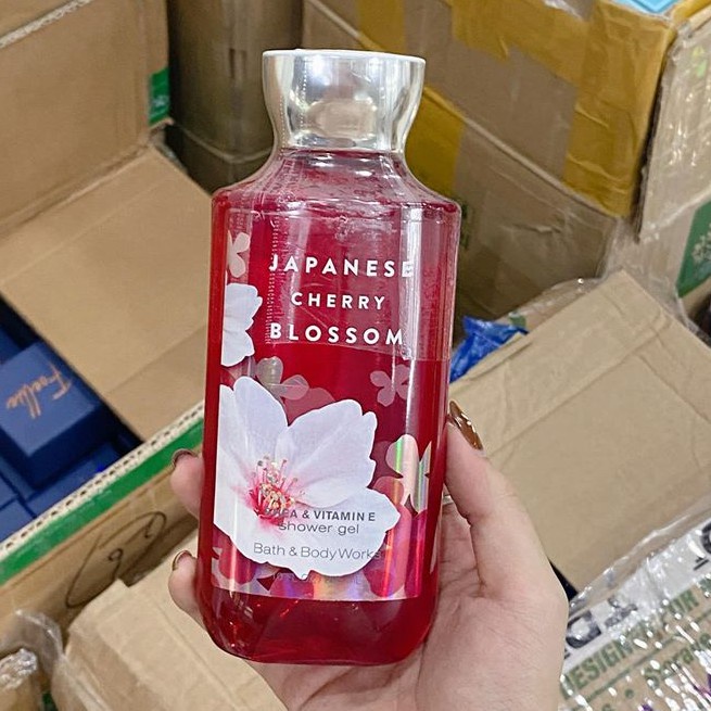 Sữa tắm Bath & Body Works Japanese Cherry Blossom Shower Gel 295ml