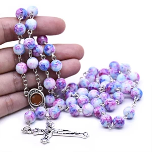 Dây chuyền mân côi hạt chữ thập nhiều màu, phù hợp trang trí tiệc Giáng Sinh nhà thờ