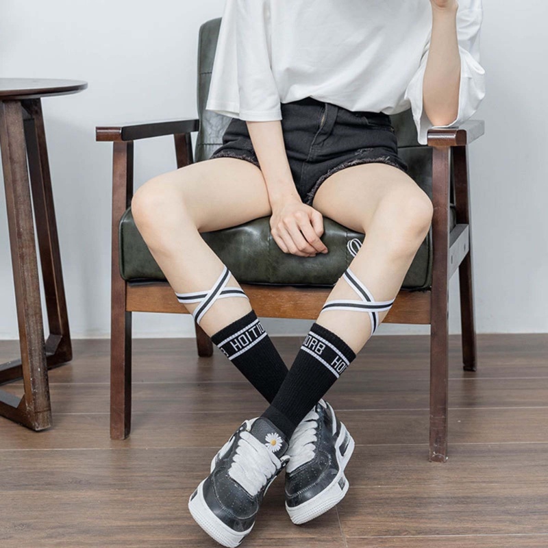 Dây buộc giữa bê tất có in chữ dành cho nữ, chất liệu cotton thoáng mát