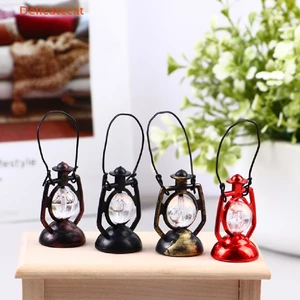 1: 12 Nhà búp bê Thu nhỏ Retro Đèn dầu hỏa Đèn lồng có tay cầm Trang trí