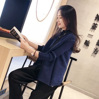 Áo Khoác  Miyake Xuân Thu 2023, Thiết Kế Xếp Ly Rời, Ôm Just Fit